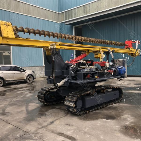 履帶光伏鉆孔機(jī)，光伏螺旋鉆孔機(jī)報價